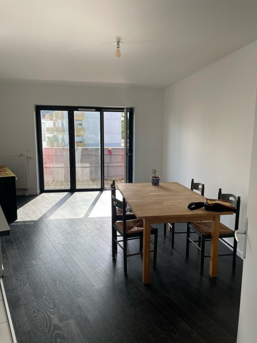 
                                                Location
                                                 Superbe T2 46m² meublé, très agréable