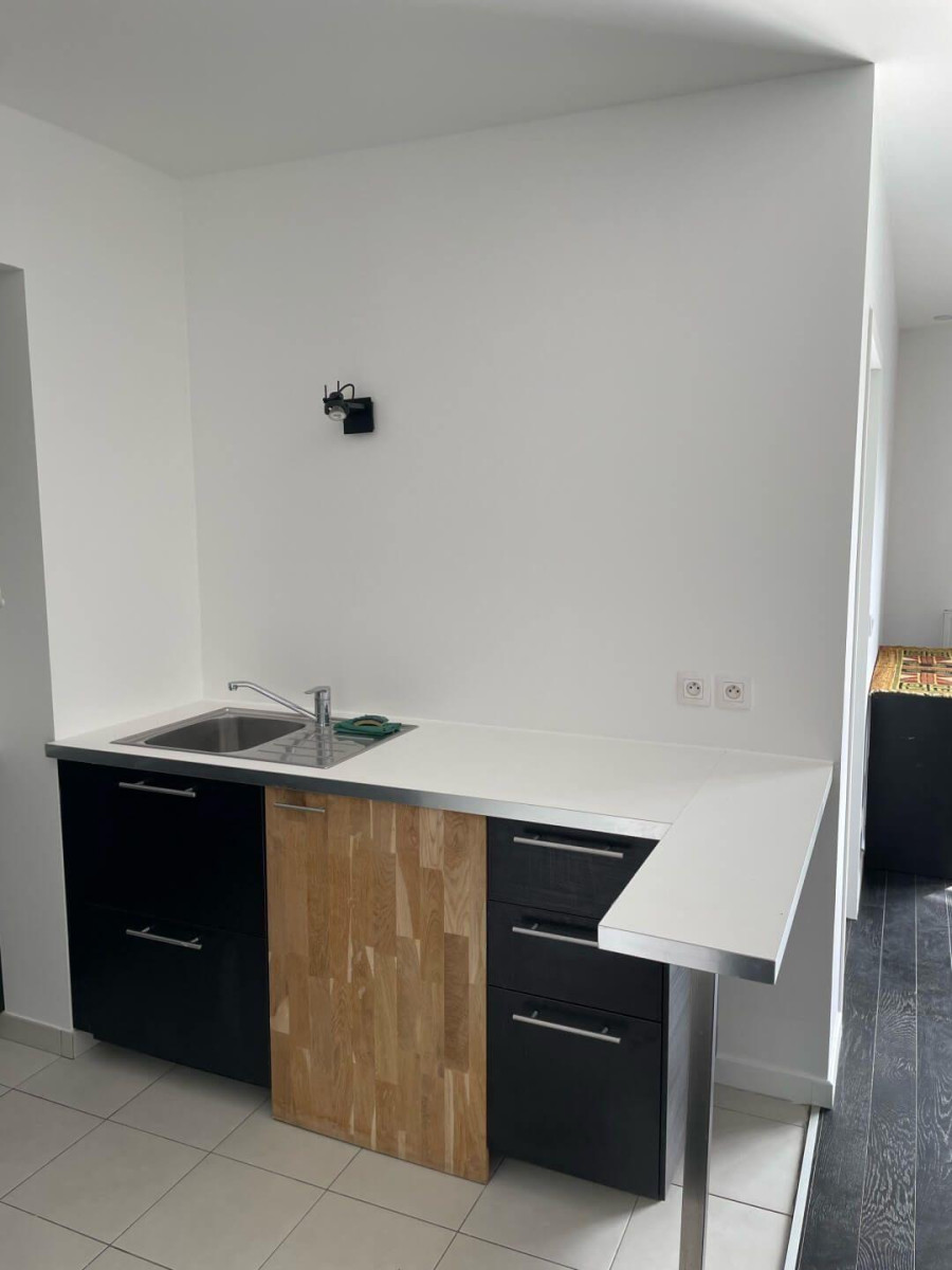 
                                                Location
                                                 Superbe T2 46m² meublé, très agréable