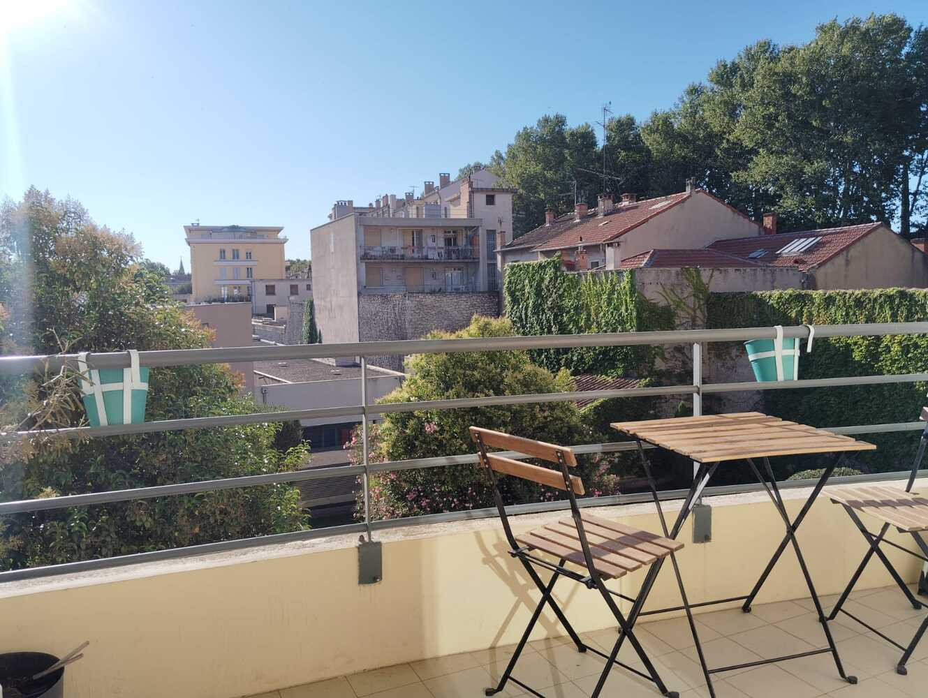 
                                                Vente
                                                 Superbe T2 Centre Parking Balcon