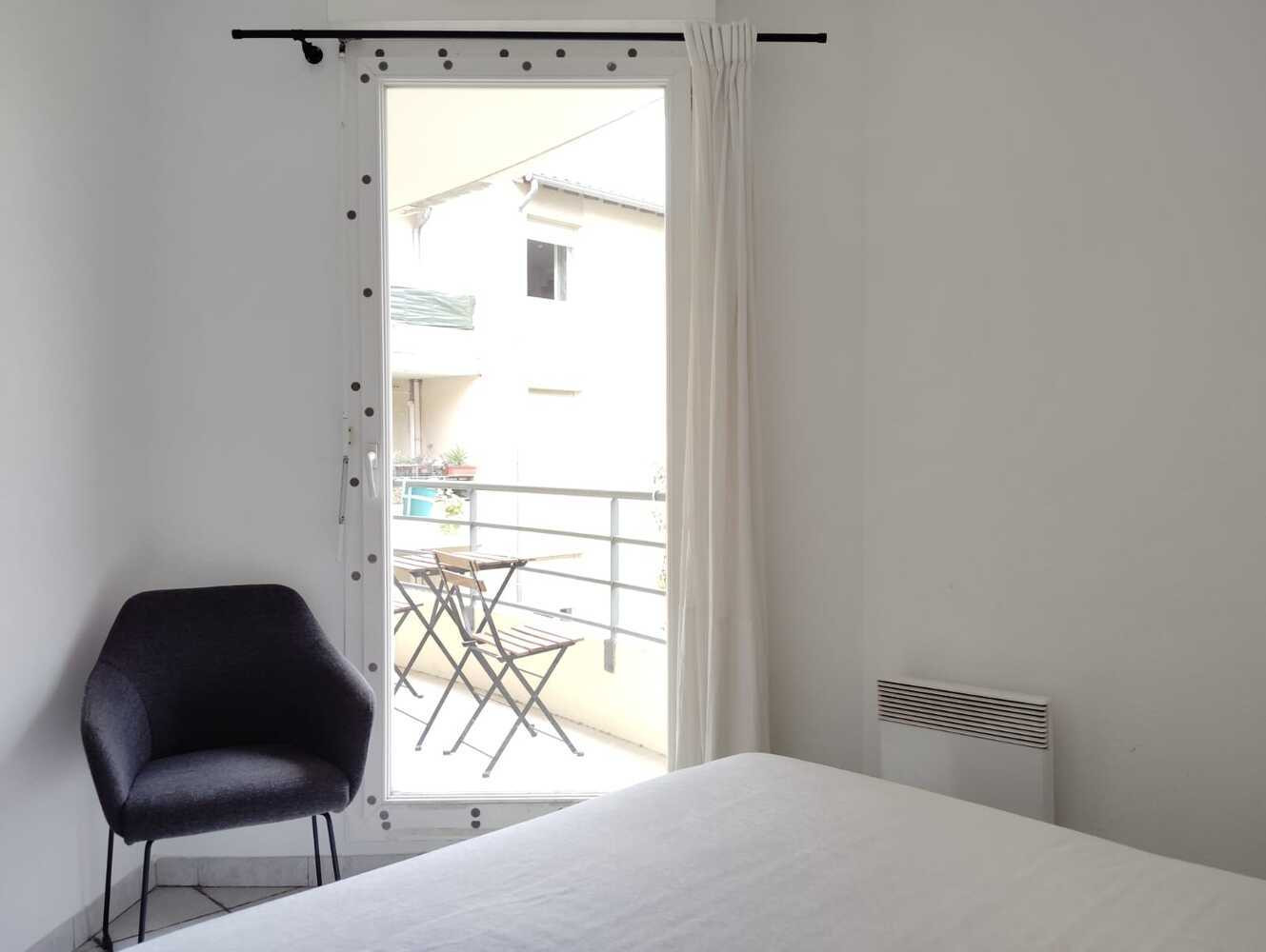 
                                                Vente
                                                 Superbe T2 Centre Parking Balcon