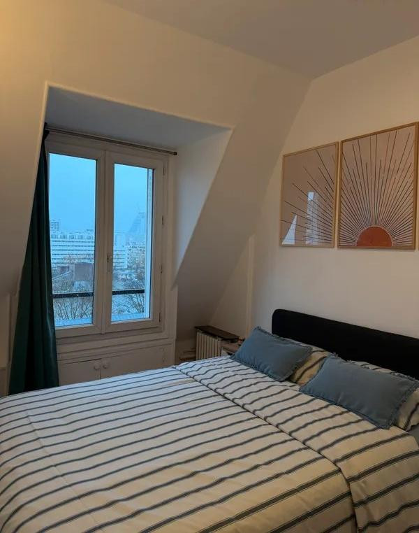 
                                                Location
                                                 Superbe T2 de 37m² Vue Tour Eiffel sans vis-à-vis