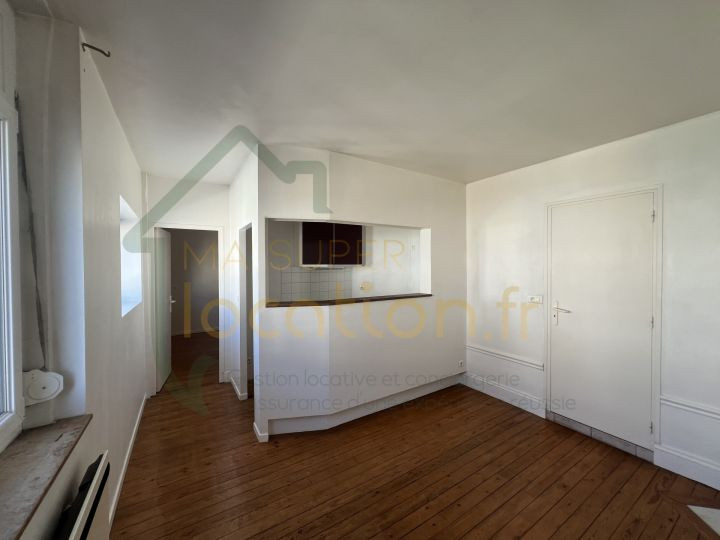 
                                                Location
                                                 Superbe T2 en plein cœur de Saint-Quentin