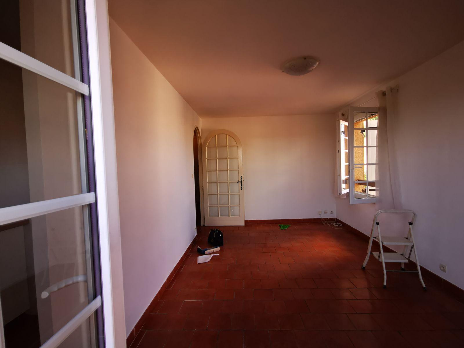 
                                                Location
                                                 SUPERBE T2 ENSOLEILLÉ DANS RESIDENCE STANDING