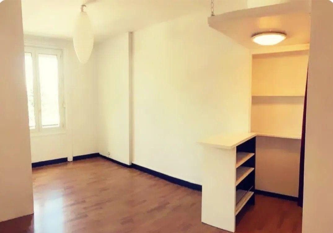 
                                                Location
                                                 Superbe T2 lumineux de 45m²