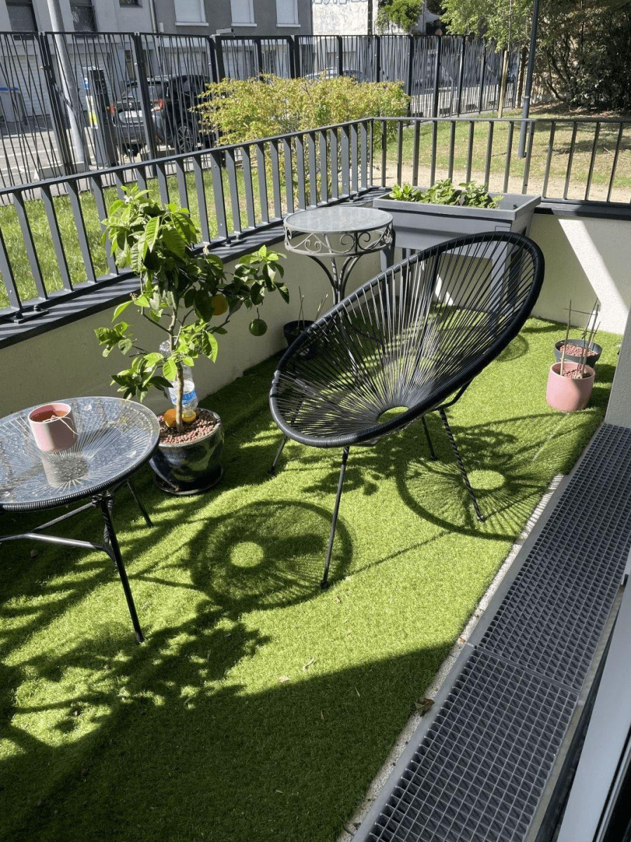 
                                                Location
                                                 Superbe T2 meublé 42m² avec loggia 7m² au calme
