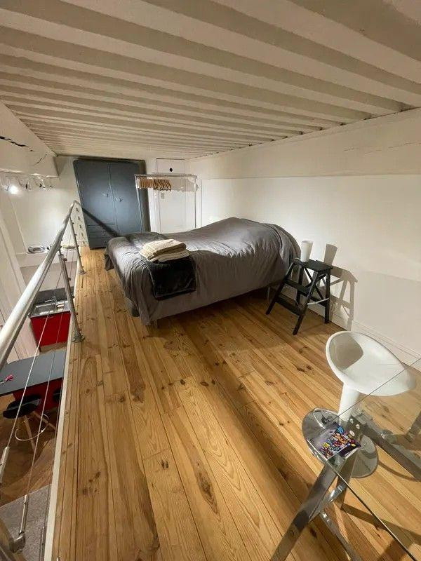 
                                                Location
                                                 Superbe T2 meublé 52m² Lyon 1er