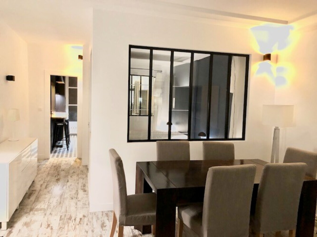 
                                                Location
                                                 Superbe T2 meublé avec balcon (Legendre)