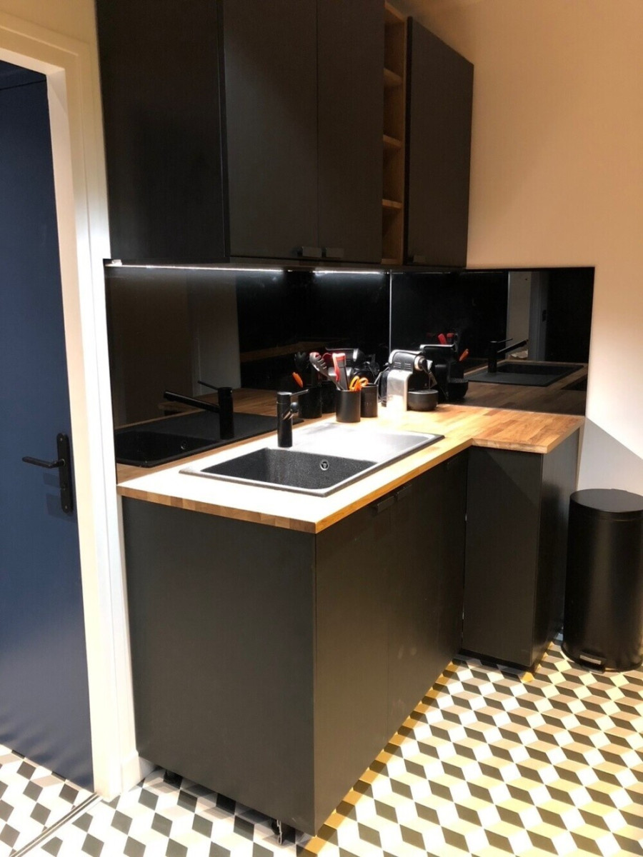 
                                                Location
                                                 Superbe T2 meublé avec balcon (Legendre)