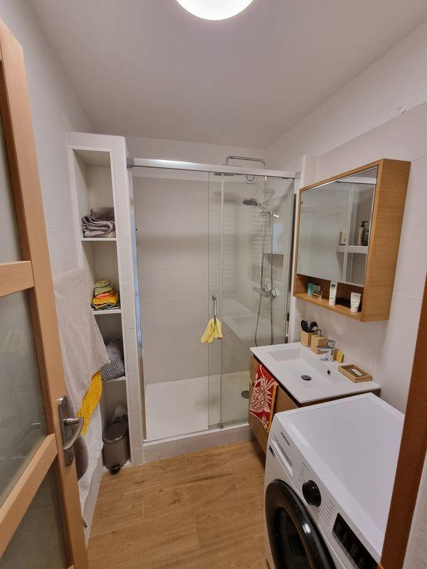 
                                                Location
                                                 Superbe T2 meublé avec balcon, rénové – Paris 15e