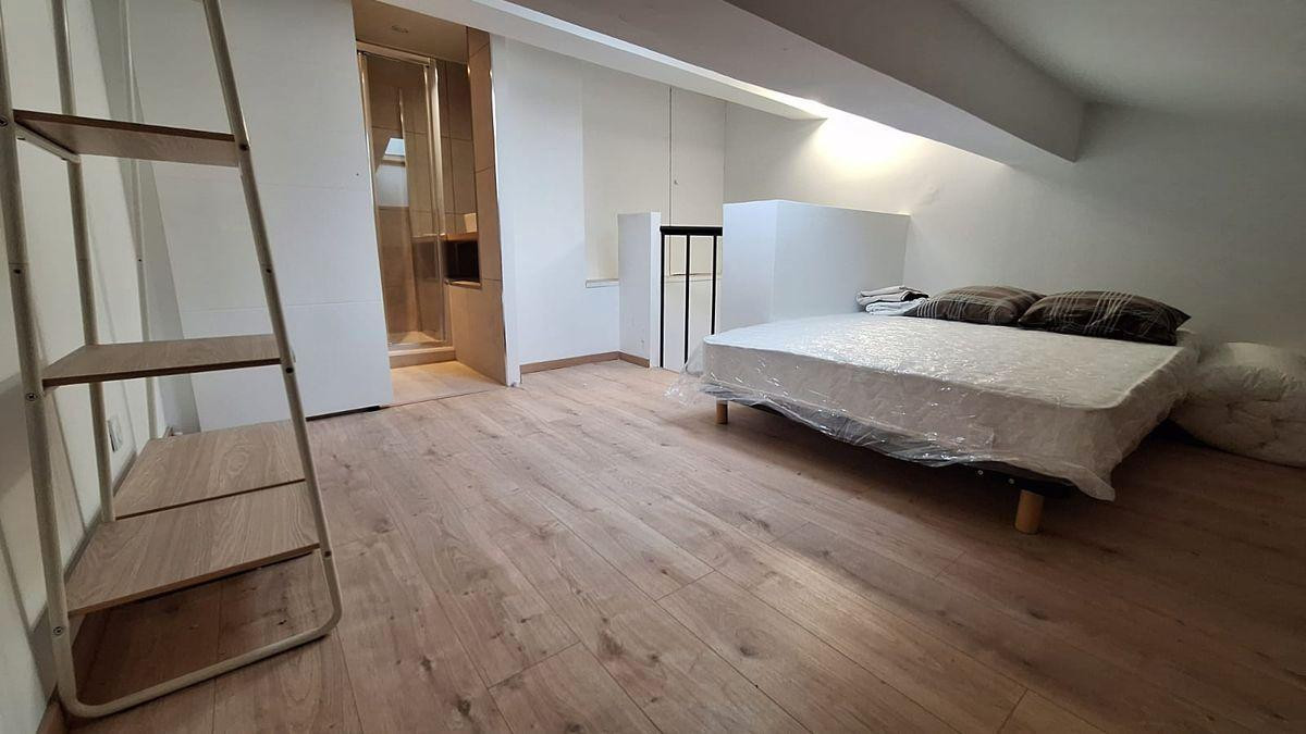 
                                                Location
                                                 Superbe T2 meublé en mezzanine au Rouet (Prado)