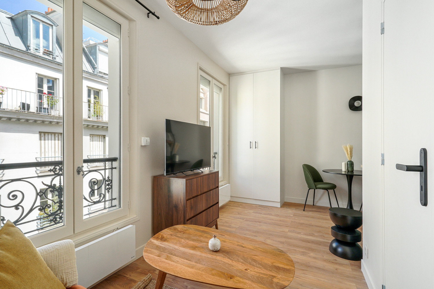 
                                                Location
                                                 Superbe T2 Paris 18