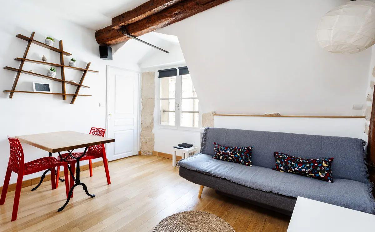 
                                                Location
                                                 Superbe T2 rénové 30m2 Panthéon Bail mobilité
