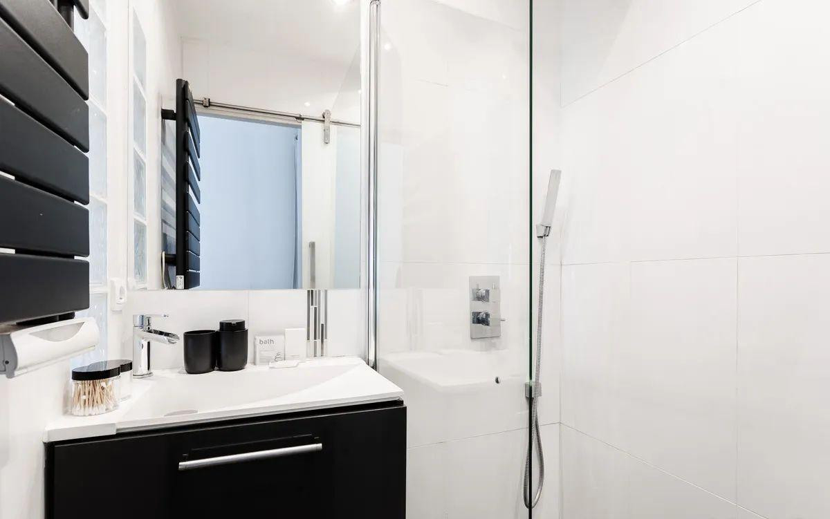 
                                                Location
                                                 Superbe T2 rénové 30m2 Panthéon Bail mobilité