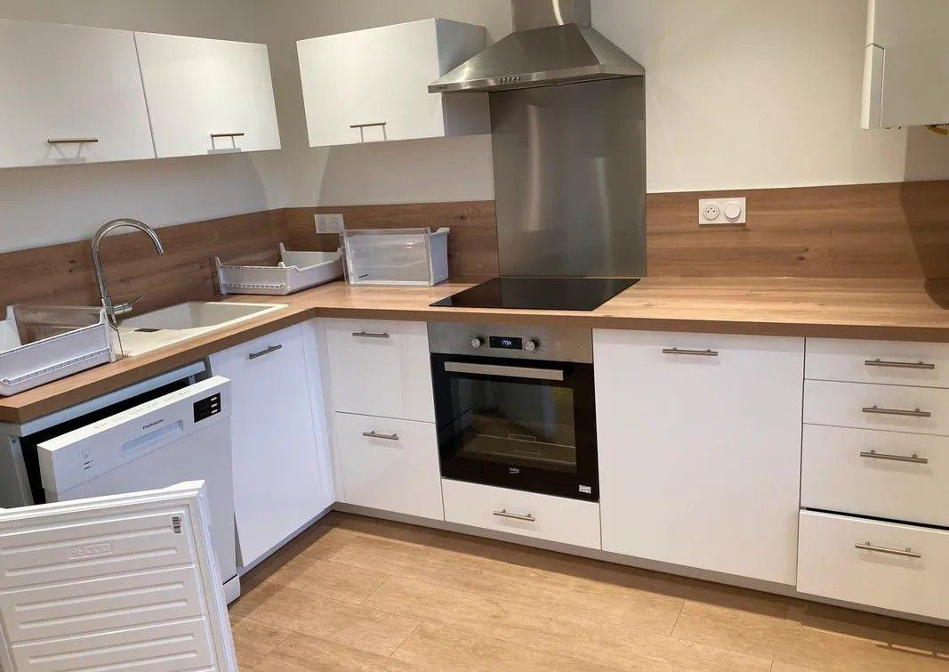 
                                                Location
                                                 Superbe T3 73m² refait à neuf Idéal famille