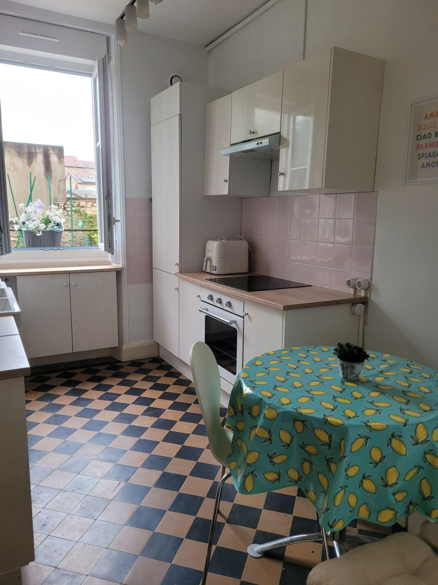 
                                                Location
                                                 Superbe T3 avec JARDIN ET TERRASSE PRIVES