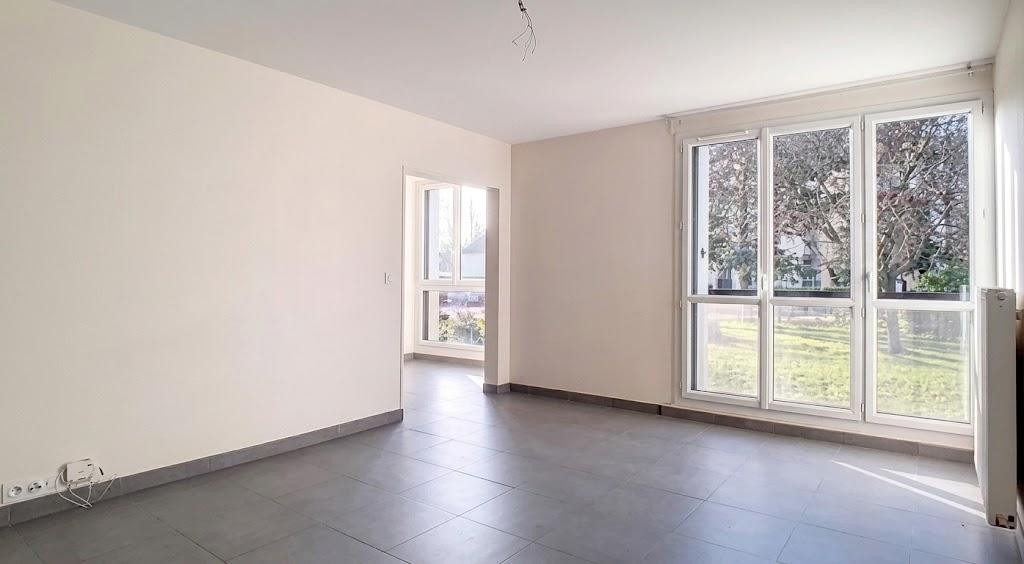 
                                                Location
                                                 Superbe T3 lumineux et moderne avec vue sur parc
