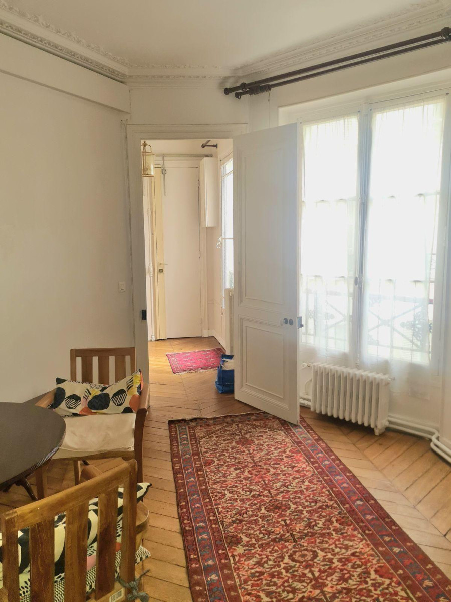
                                                Location
                                                 Superbe T3 meublé calme et lumineux
