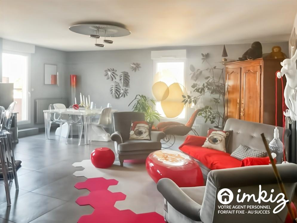 
                                                Vente
                                                 Superbe T4 avec grande terrasse plein sud