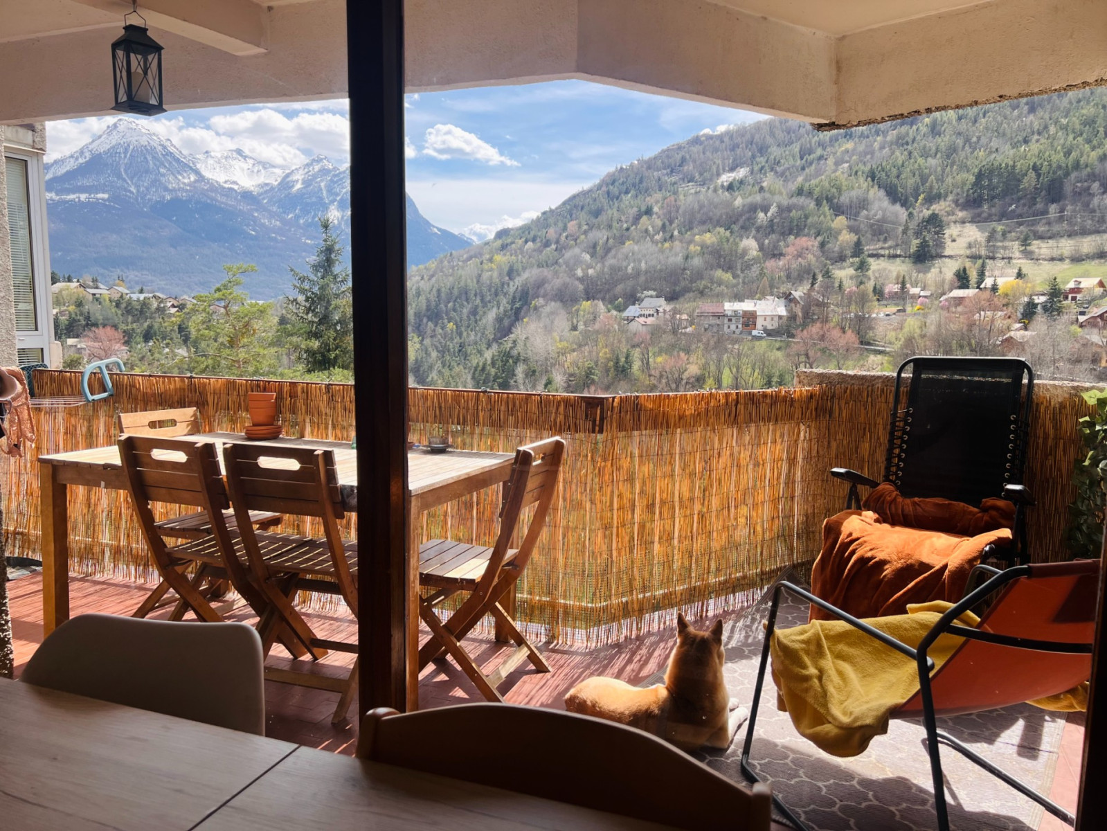 
                                                Vente
                                                 Superbe T4 rénové avec grand balcon vue Prorél
