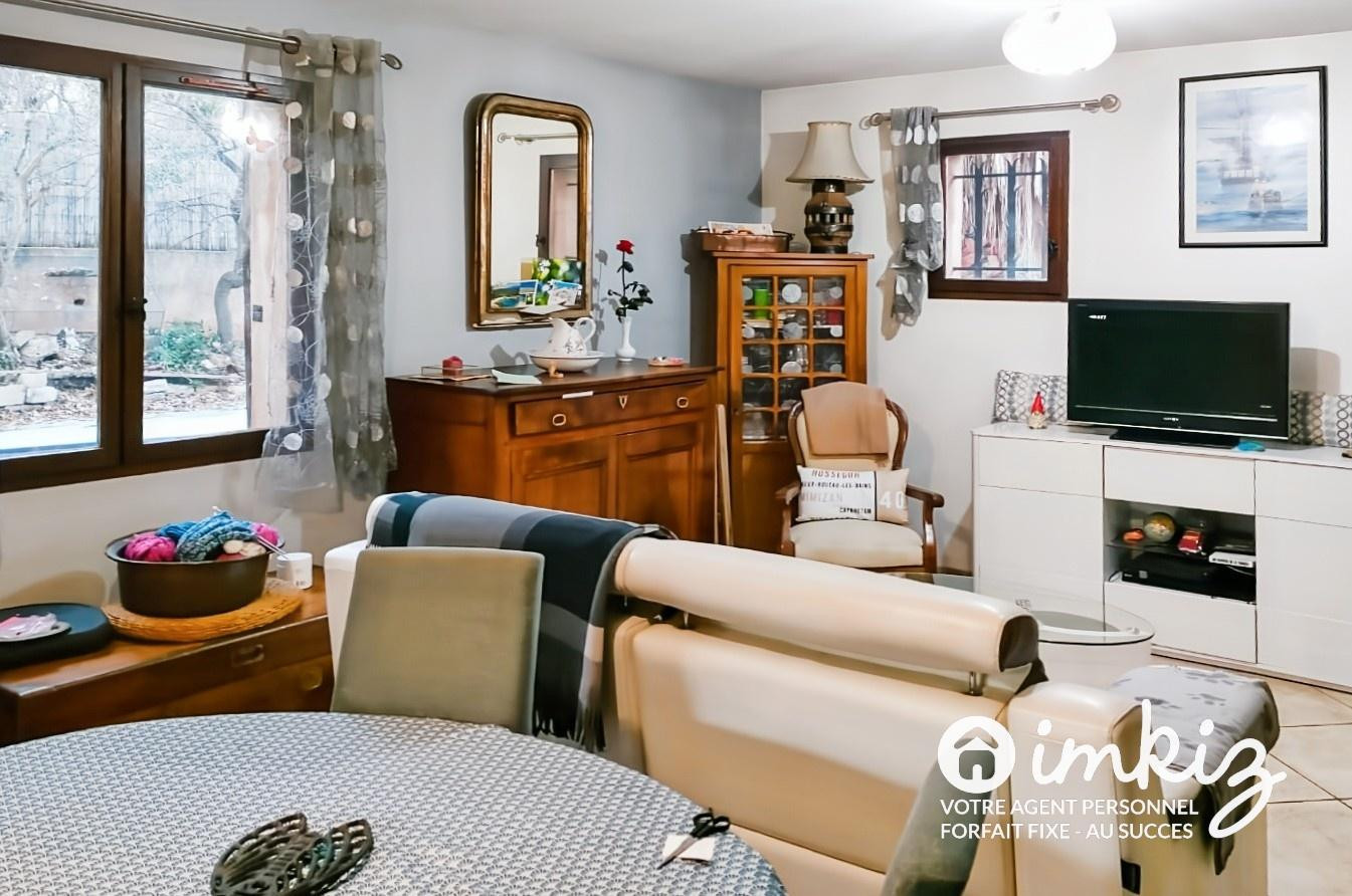 
                                                Vente
                                                 Superbe villa de 106 m2+ piscine +  garage