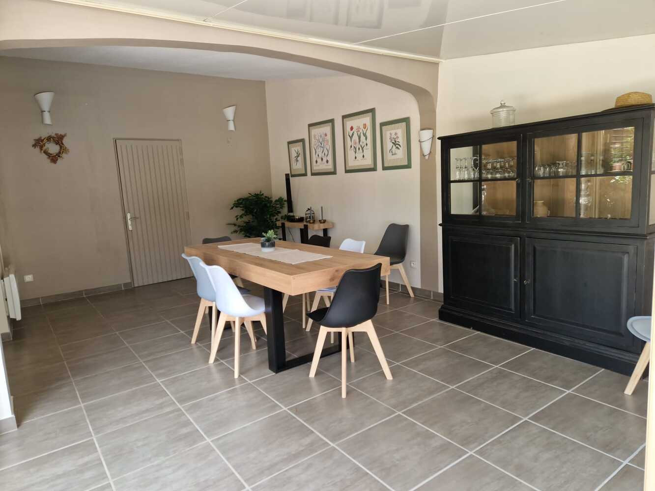 
                                                Location
                                                 Superbe Villa Golf Piscine