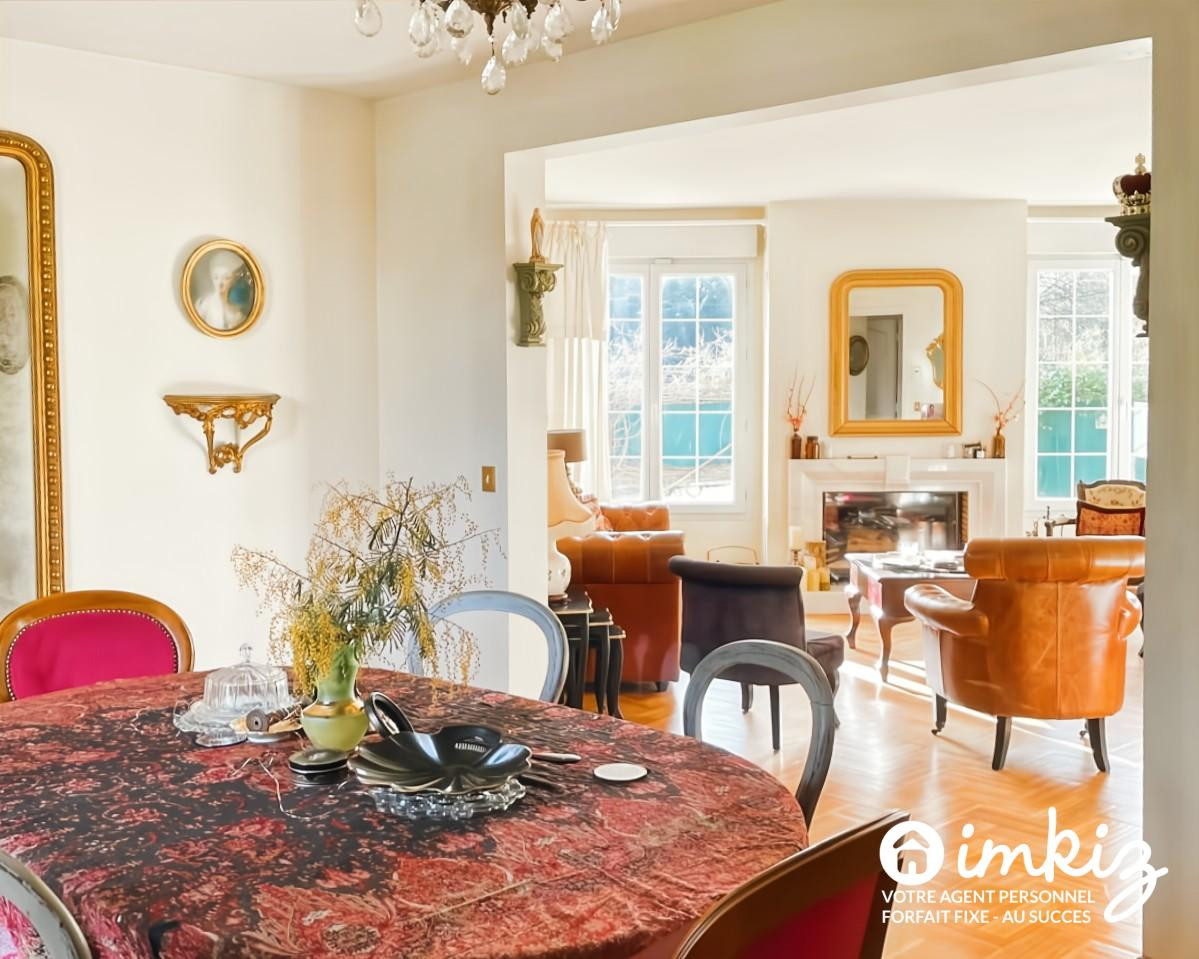 
                                                Vente
                                                 Supperbe maison  - 158 m2