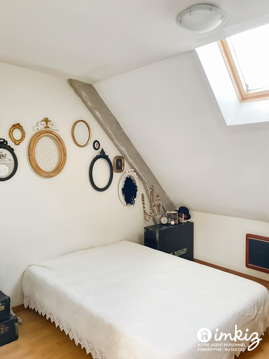 
                                                Vente
                                                 Supperbe maison  - 158 m2