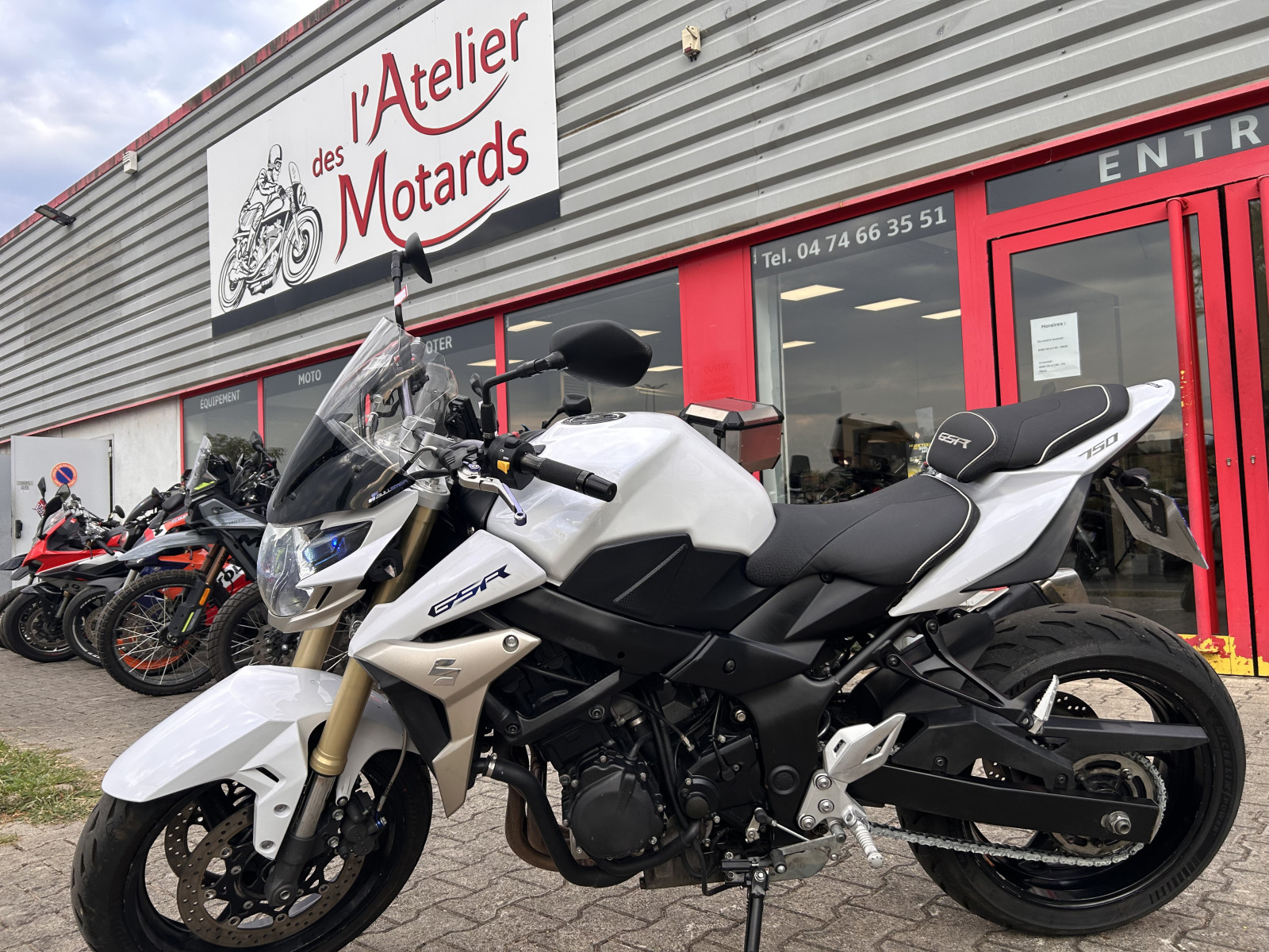 
                                                Moto - Scooter
                                                 Suzuki 😉 SUZUKI GSR 750 – RÉVISÉE AVANT VENTE – GARANTIE 3 MOIS PMO 😉 2011