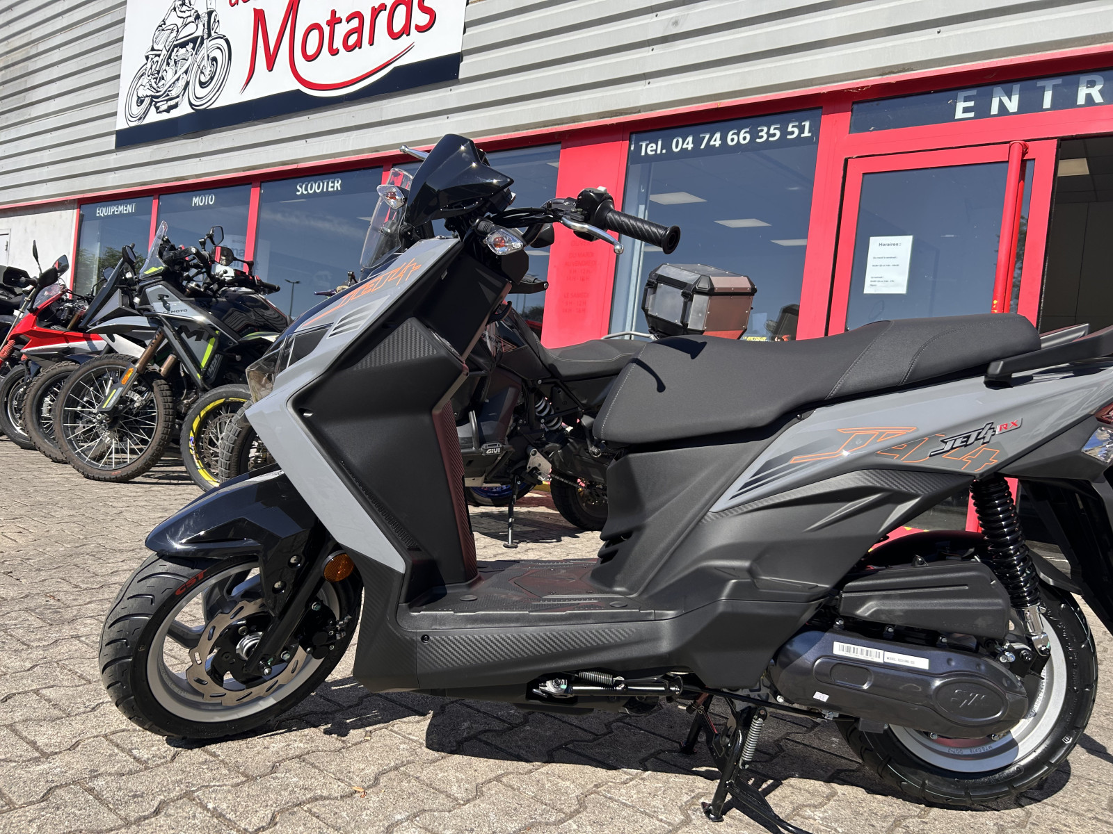 
                                                Moto - Scooter
                                                 SYM SYM JET 4 RX – NEUF / GARANTIE 3 ANS / FAIBLE KM 1 KM 2026