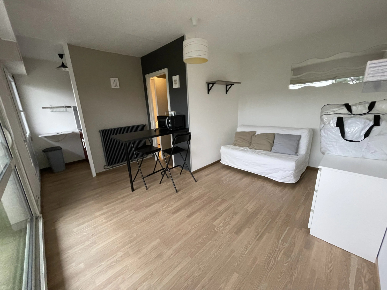 
                                                Location
                                                 T1 / 20 m² / Meublé