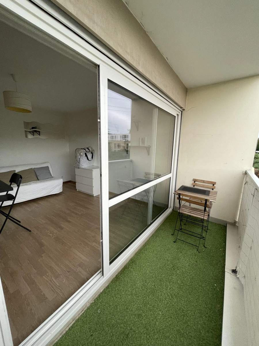 
                                                Location
                                                 T1 / 20 m² / Meublé