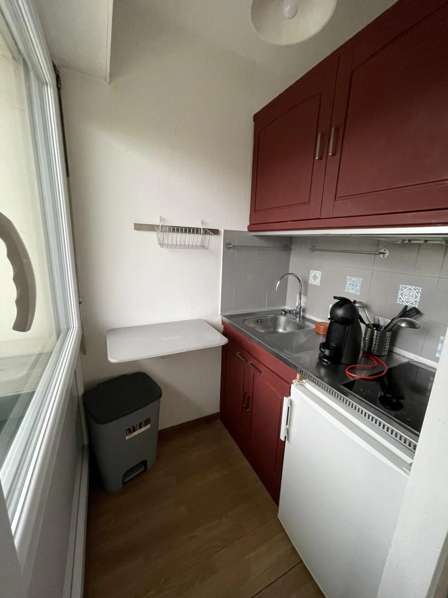 
                                                Location
                                                 T1 / 20 m² / Meublé