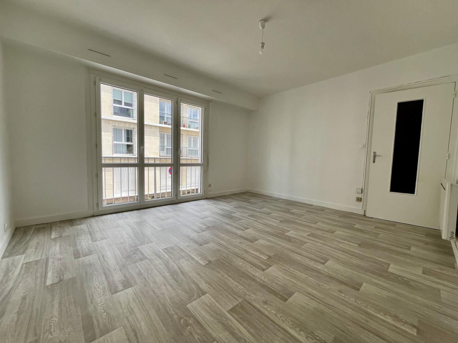 
                                                Location
                                                 T1 29 M2 quartier Procé très bon état,