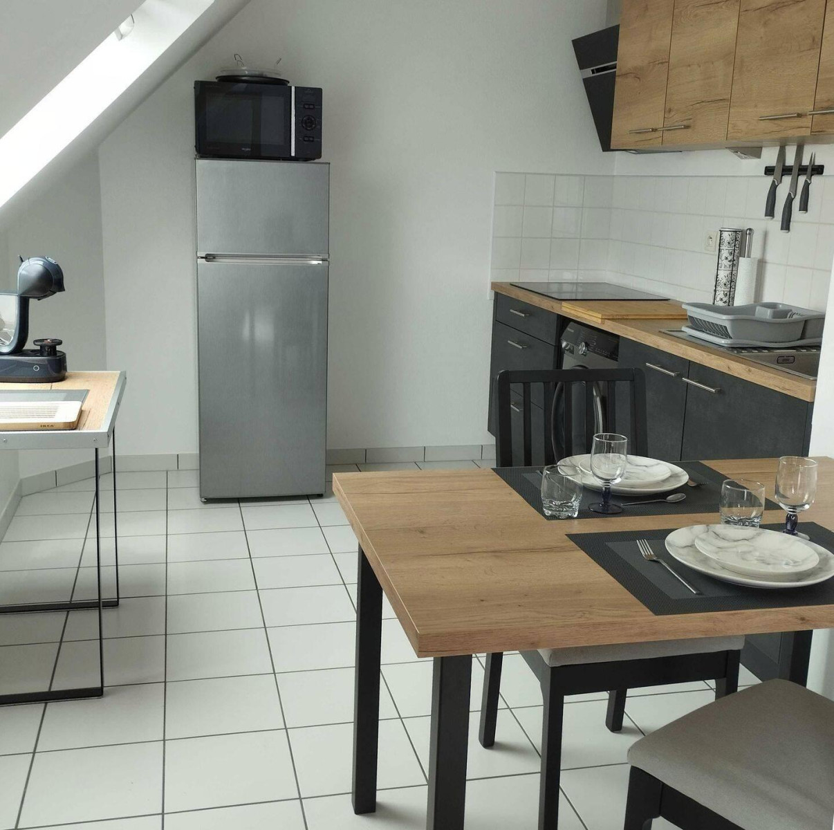 
                                                Location
                                                 T1 35 m² meublé, Idéal ETUDIANT / Parking privé