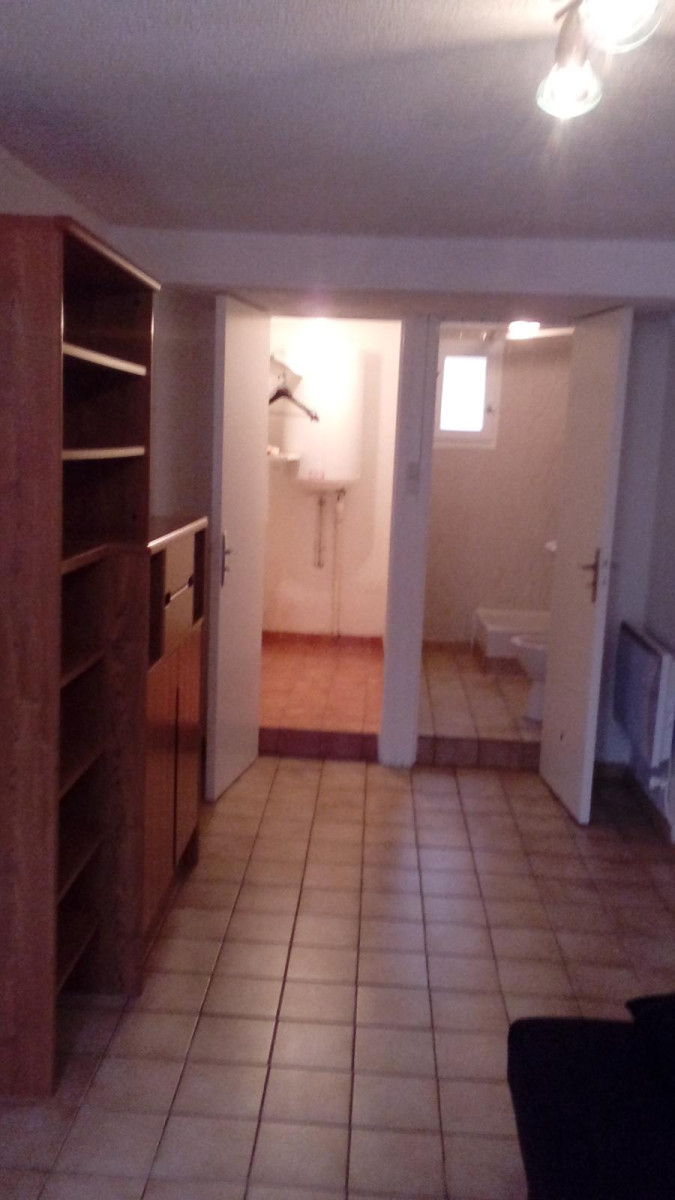 
                                                Location
                                                 T1 35m2 meublé 2 pièces TOUT à 15 min à pieds
