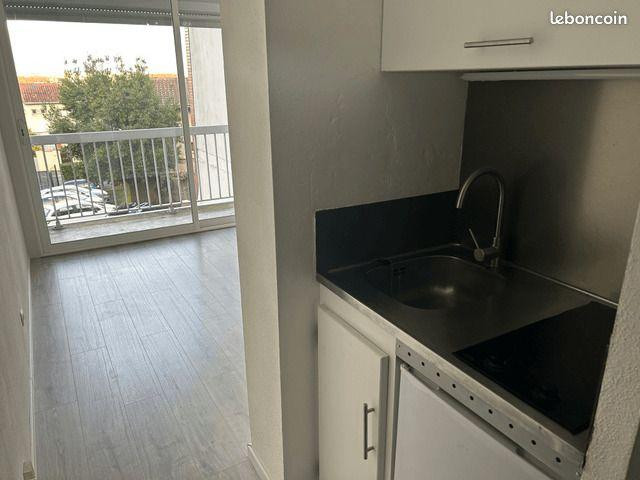 
                                                Location
                                                 T1 avec balcon à Toulouse