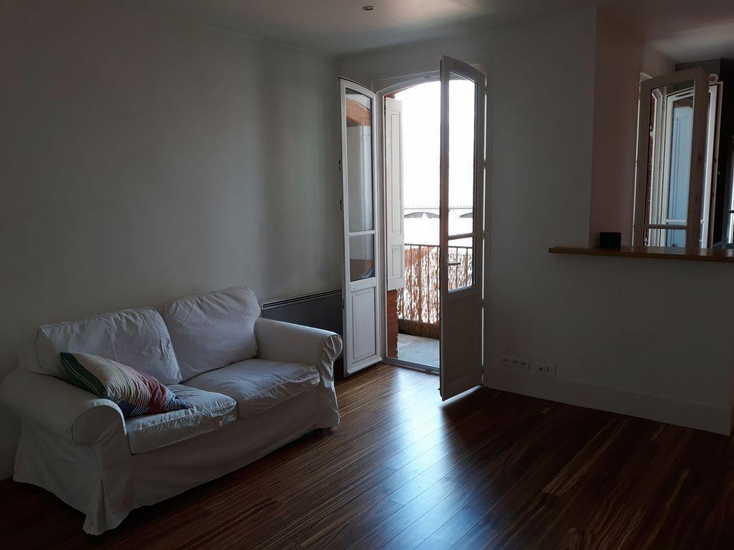 
                                                Location
                                                 T1 avec balcon de 8 m2 quartier Jean Jaurès