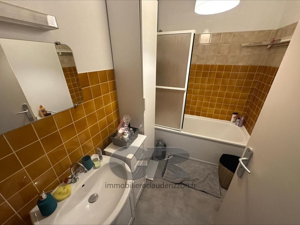 
                                                Location
                                                 T1 avec parking - secteur ARTEM- Gal Leclerc