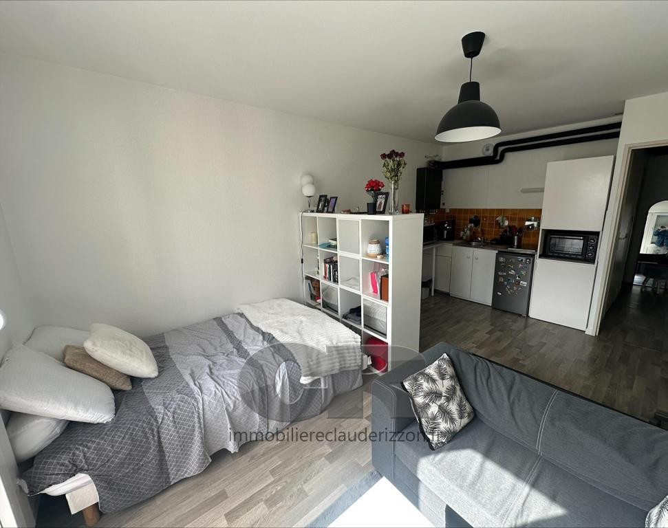 
                                                Location
                                                 T1 avec parking - secteur ARTEM- Gal Leclerc
