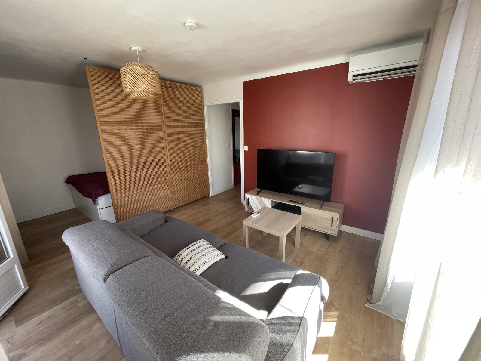 
                                                Location
                                                 T1 Bis 36M² BOUTONNET/ FAC DE PHARMACIE  810€