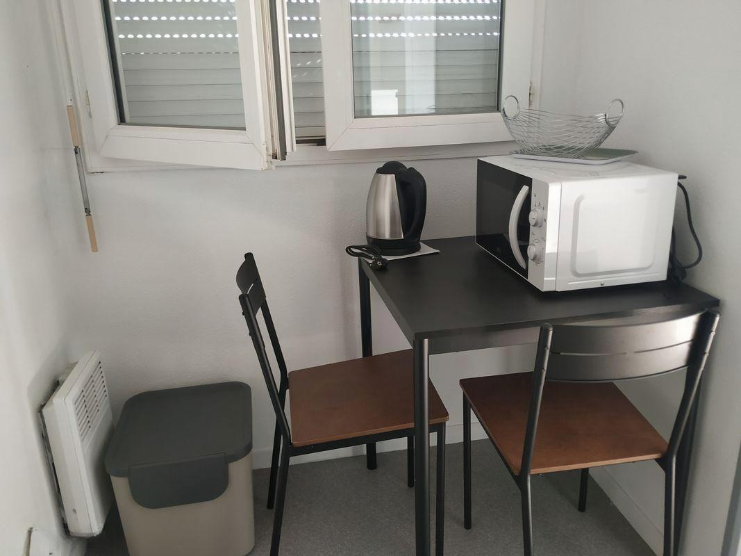 
                                                Location
                                                 T1 bis a louer pour étudiant seulement
