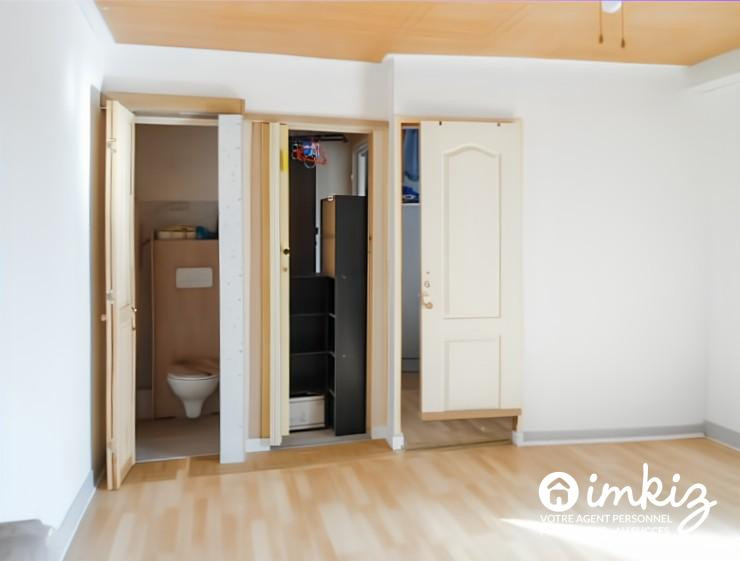 
                                                Vente
                                                 T1 bis avec balcon et parking