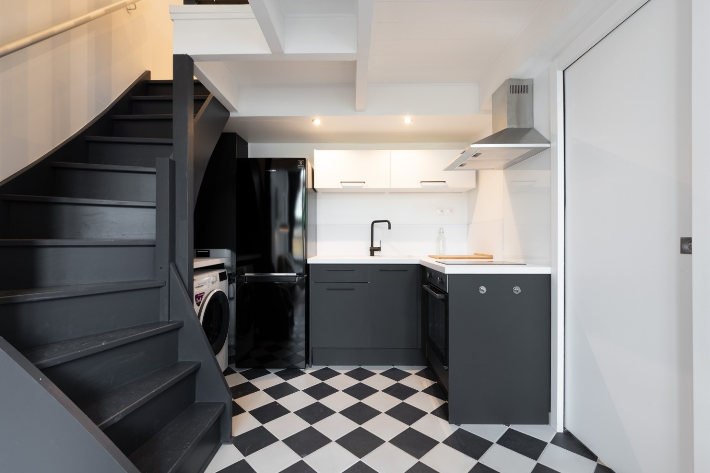 
                                                Location
                                                 T1 bis en duplex - 23 m2 - Lille Centre