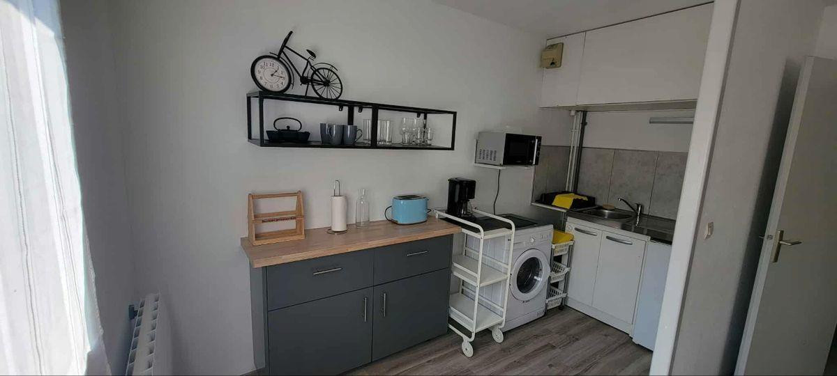 
                                                Location
                                                 ✨T1 bis Meublé 36 m² – Lumineux avec parking