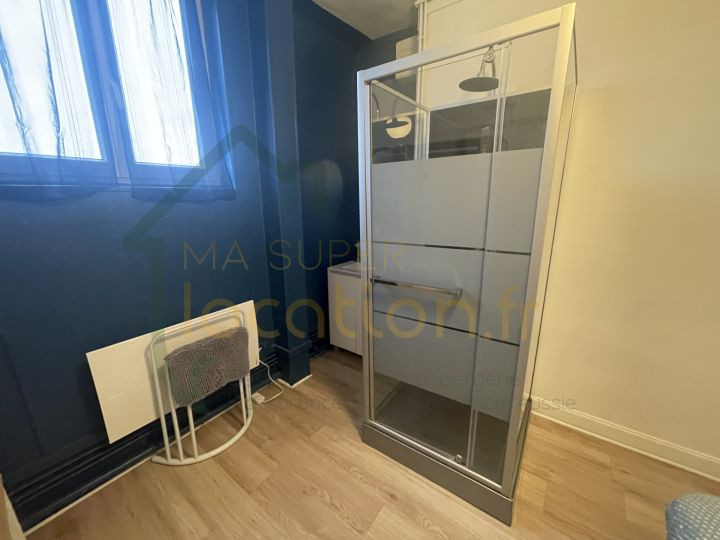 
                                                Location
                                                 T1 BIS MEUBLE