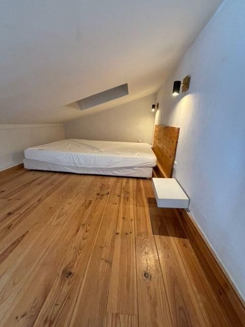 
                                                Location
                                                 T1 bis meublé avec terrasse et climatisation.