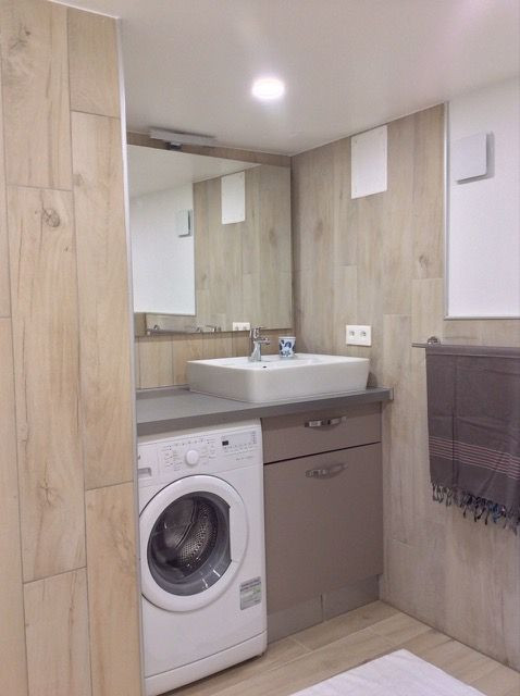 
                                                Location
                                                 T1 bis meublé avec terrasse et climatisation.