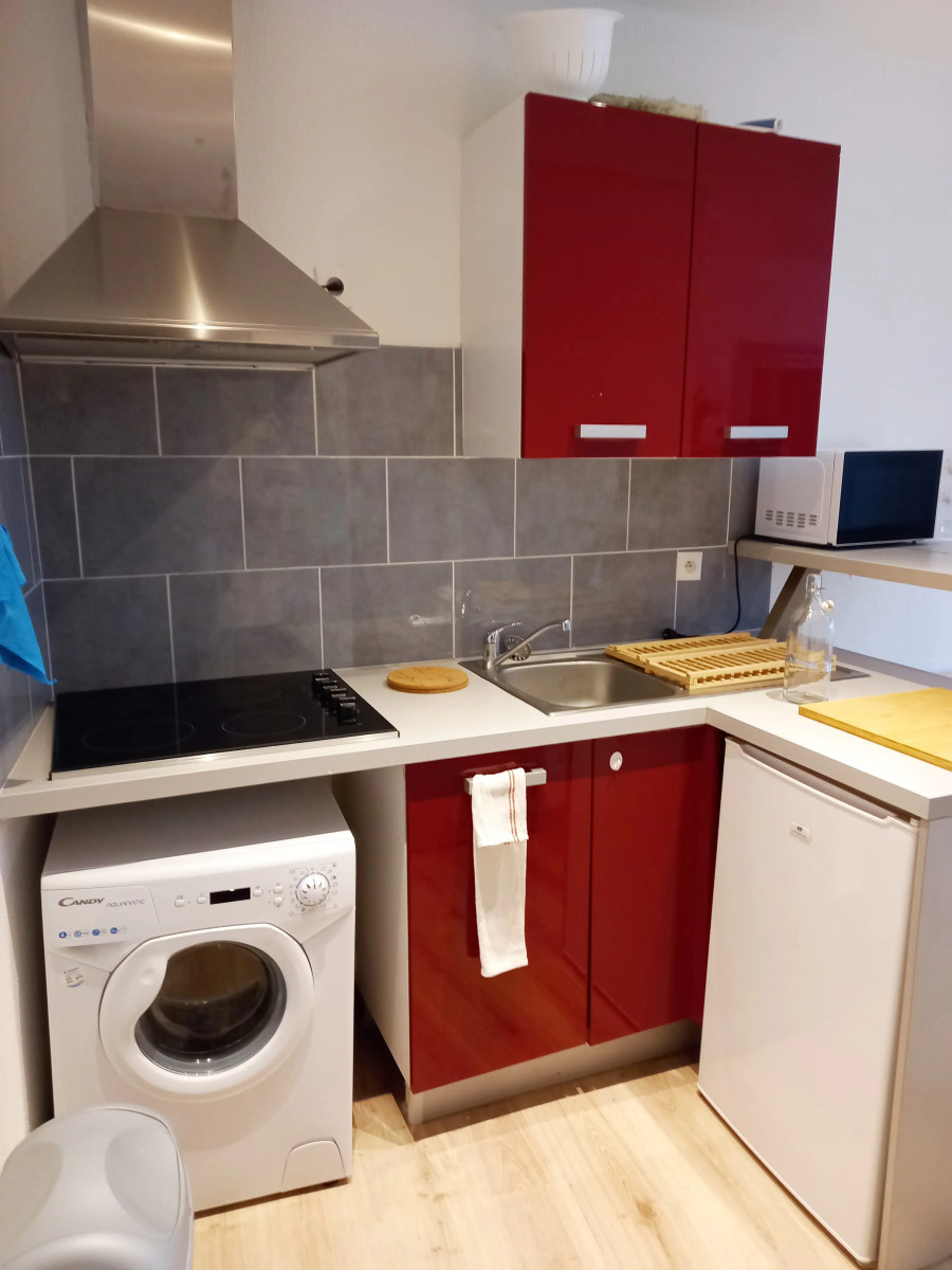 
                                                Location
                                                 T1 bis meublé Clermont-Ferrand