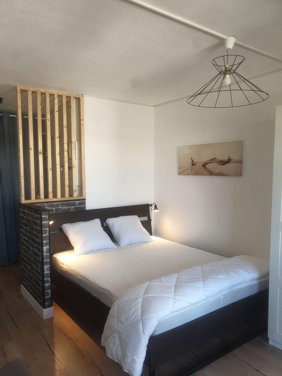 
                                                Location
                                                 T1 bis meublé de 31 m². Balcon 8 m².