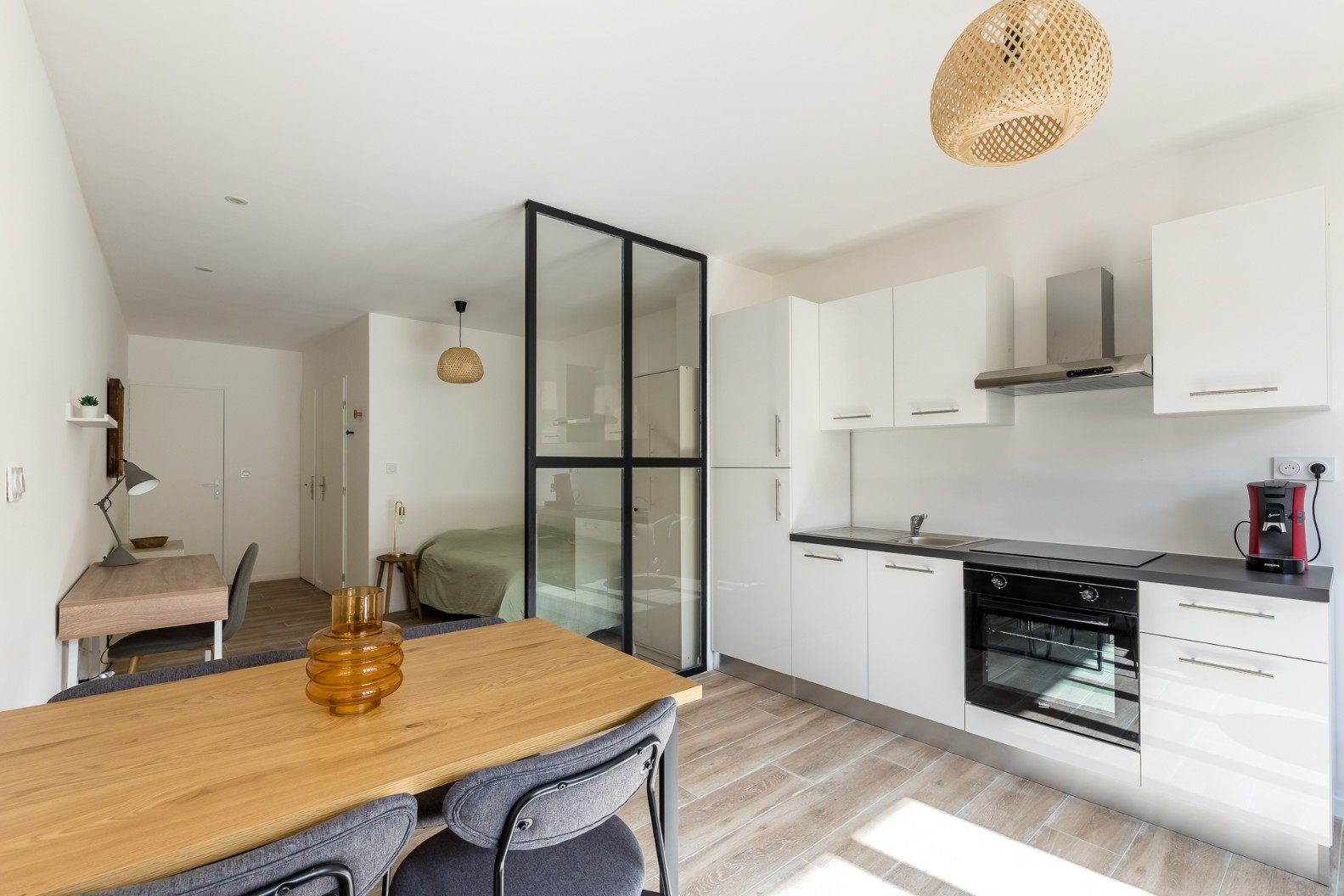 
                                                Location
                                                 T1 BIS MEUBLE - VACON